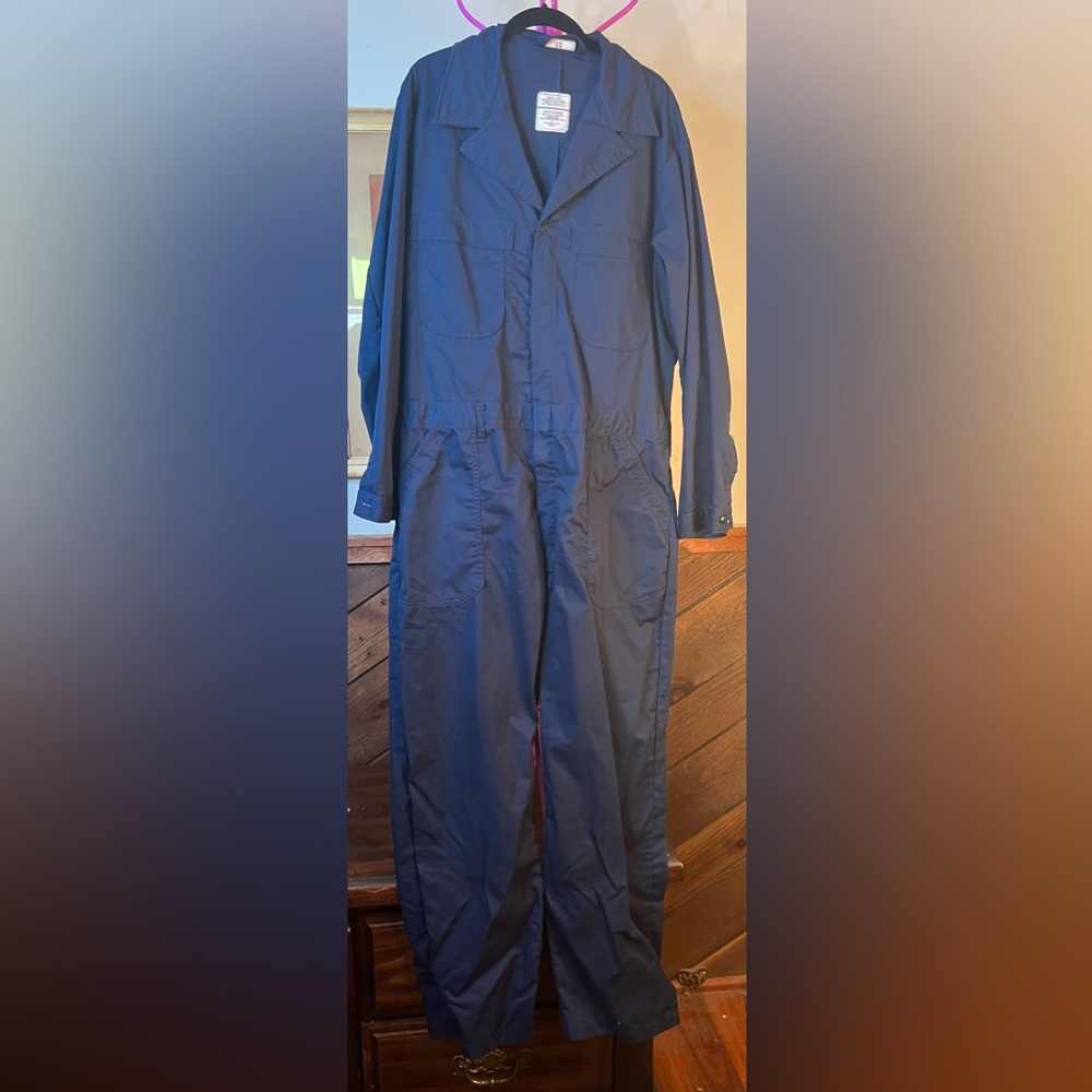 Men’s Utility Coverall Jumpsuit in Navy Size 44 L